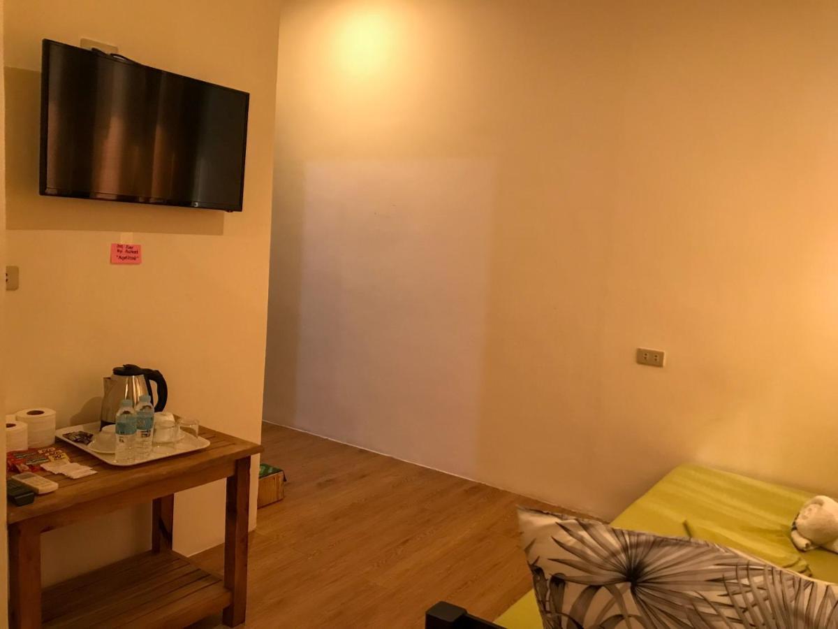 סיקיהור E.I. Suites מראה חיצוני תמונה